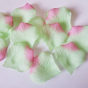 100db-os textil virágszirom, rózsaszirom, szirom csomagok ZÖLD-RÓZSASZÍN színben, Kellékek & szerszámok, Dekorációs kellékek, Egyéb kellékek, , MESKA
