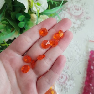 Halvány narancssárga színű 10mm-es gyémánt alakú dekorkő, strasszkő dekor - kellékek & szerszámok - dekorációs kellékek - egyéb kellékek - Meska.hu