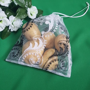 Fehér-fekete hímzett öko zsák, öko zacskó, újrahasználható környezetbarát bevásárló tasak - táska & tok - bevásárlás & shopper táska - zöldség/gyümölcs zsák - Meska.hu