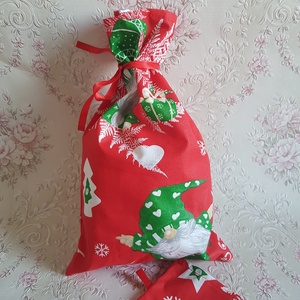 Piros színű, karácsonyi, manó mintás mikulás zsák, textil ajándéktasak   - karácsony - mikulás - mikulás zsák - Meska.hu Piros színű, karácsonyi, manó mintás mikulás zsák, textil ajándéktasak   - karácsony - mikulás - mikulás zsák - Meska.hu