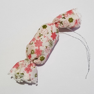 Textil szaloncukor, rózsaszín virág mintás karácsonyfadísz, karácsonyi dekoráció - Meska.hu