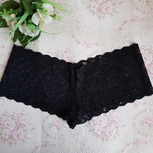 XL-2XL / 48-52-es méretű, egyedi készítésű francia csipke bugyi, fehérnemű - ruha & divat - női ruha - fürdőruha & fehérnemű - Meska.hu