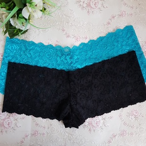 XL-2XL / 48-52-es méretű, egyedi készítésű francia csipke bugyi, fehérnemű - ruha & divat - női ruha - fürdőruha & fehérnemű - Meska.hu