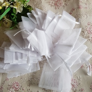 Egyedi méretű hófehér színű kemény/merev tüll dísztasak, ajándék tasakok, Esküvő, Emlék & Ajándék, Köszönőajándék, , MESKA