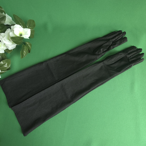 Könyékig érő, hófehér színű báli, menyasszonyi szatén kesztyű - Meska.hu