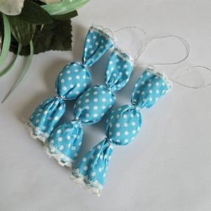 Türkiz alapon fehér pöttyös textil szaloncukor karácsonyfadísz, karácsonyi dekoráció - karácsony - karácsonyi lakásdekoráció - karácsonyfadíszek - Meska.hu