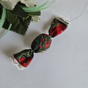 Karácsonyi mintás textil szaloncukor karácsonyfadísz, karácsonyi dekoráció - Meska.hu