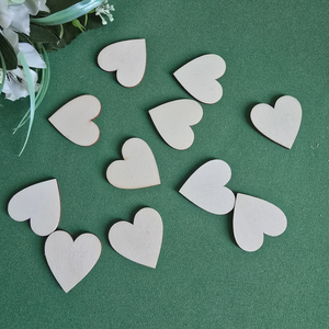 Natúr színű, szív alakú dísz, dekoráció, esküvői kiegészítő darabra - Meska.hu