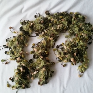 Zöld-bézs színárnyalatú bohókás horgolt sál - Meska.hu