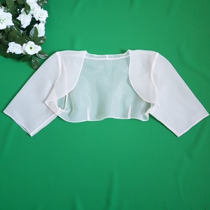 kb. XL-es ekrü színű, -es ujjú organza boleró - esküvő - kiegészítők - bolero és válltakaró - Meska.hu