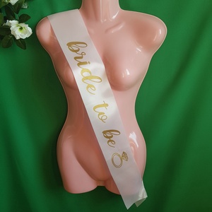 Bride to be feliratú szatén vállszalag lánybúcsúra - Meska.hu