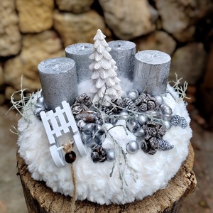 Ezüst és fehér adventi koszorú - Meska.hu