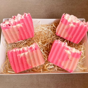 Pink-romantikus szappan - Meska.hu