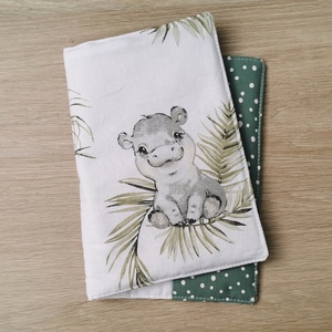 Egészségügyi kiskönyv borító kölyök vadállatos-UNISEX - játék & sport - babalátogató ajándékcsomag - Meska.hu