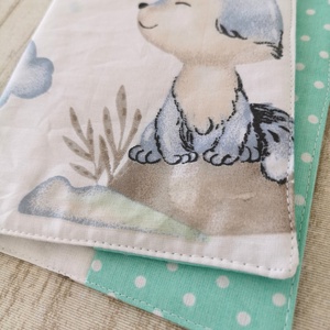 Egészségügyi kiskönyv borító - Süni, róka, bagoly, őzi türkíz pöttyös belsővel - UNISEX - Meska.hu
