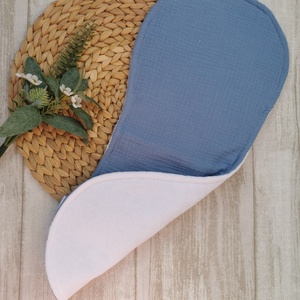 Büfiztető vállkendő - Farmerkék duplagéz anyagból - játék & sport - baba & babaház - babaruha, babakellék - Meska.hu Büfiztető vállkendő - Farmerkék duplagéz anyagból - játék & sport - baba & babaház - babaruha, babakellék - Meska.hu