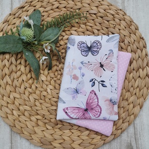 Egészségügyi kiskönyv borító lepkés- világos rózsaszín pöttyös  - játék & sport - babalátogató ajándékcsomag - Meska.hu