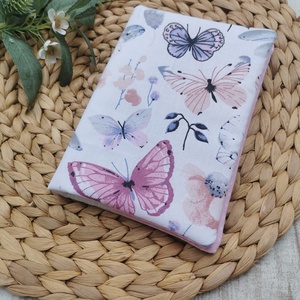 Egészségügyi kiskönyv borító lepkés- világos rózsaszín pöttyös , Játék & Sport, Babalátogató ajándékcsomag, Varrás, MESKA