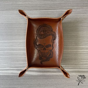 Koponya kígyóval kockadobó tálca, Játék & Sport, Szerepjáték, , MESKA