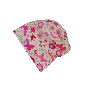 Téli csősapka kislányoknak, pink pillangók, krém  - Meska.hu
