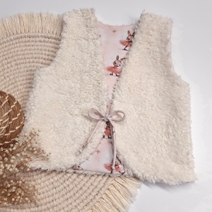 Gyerek mellény, korcsolyázó balerina nyuszi, karácsonyi ajándék kislánynak, LuannaBaby - ruha & divat - babaruha & gyerekruha - gyerek mellény - Meska.hu