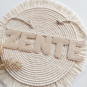 Bézs színű névfüzér girland gyerekeknek, gyerekszoba dekoráció LuannaBaby - baba - mama - babaszoba dekoráció - babanév dekoráció - Meska.hu