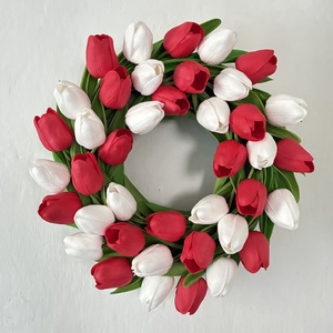 Tulipánkoszorú piros fehér - otthon & életmód - dekoráció - ajtó- és ablak dekoráció - ajtódísz & kopogtató - Meska.hu