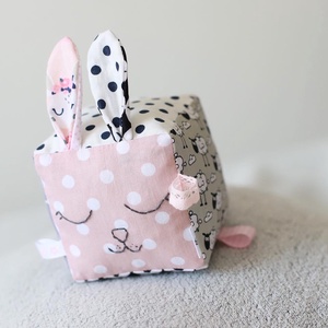 Nyuszi babakocka kislányoknak - Meska.hu Nyuszi babakocka kislányoknak - Meska.hu