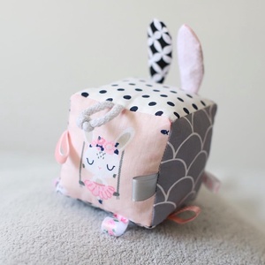 Nyuszi babakocka kislányoknak - játék & sport - 3 éves kor alattiaknak - babakocka - Meska.hu