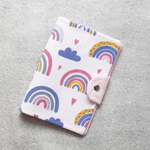 Szivárványos egészségügyi kiskönyv borító - Meska.hu Szivárványos egészségügyi kiskönyv borító - Meska.hu