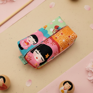 Kokeshi mintás papírzsebkendő tartó, Táska & Tok, Neszesszer, Varrás, MESKA