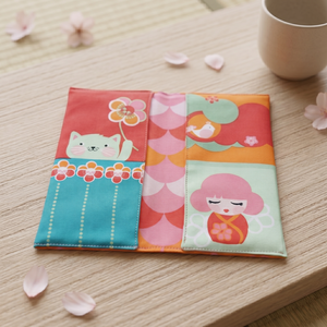 Kokeshi mintás papírzsebkendő tartó - táska & tok - pénztárca & más tok - zsebkendőtartó tok - Meska.hu