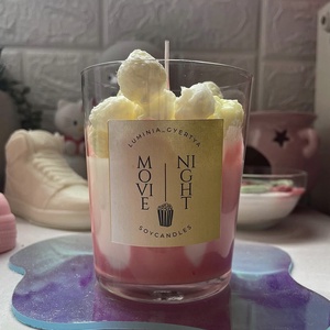Movie night gyertya , Otthon & Életmód, Gyertya, illat, aroma, Aromalámpa, , MESKA