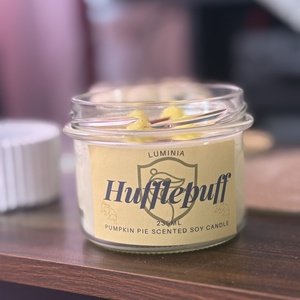Hufflepuff gyertya, Otthon & Életmód, Gyertya, illat, aroma, Mécses és mécsestartó, , MESKA