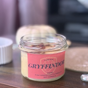 Gryffindor gyertya - Meska.hu