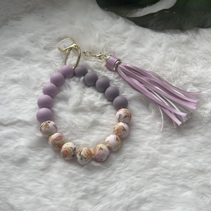 Kéz nélküli kulcstartó - Meska.hu