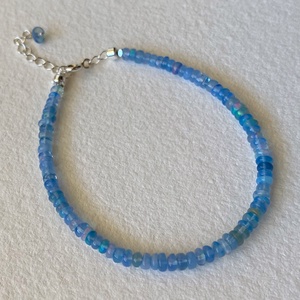 Karkötő opállal, Ékszer, Karkötő, Gyöngyös karkötő, Ékszerkészítés, Ötvös, MESKA