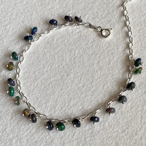 Karkötő opállal, Ékszer, Karkötő, Gyöngyös karkötő, Ékszerkészítés, Ötvös, MESKA