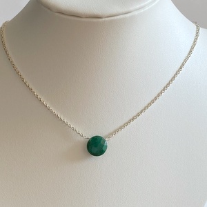 Minimál nyaklánc smaragddal - Meska.hu