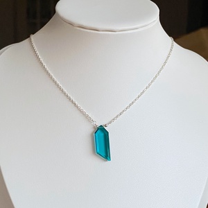 Minimál nyaklánc apatittal - Meska.hu