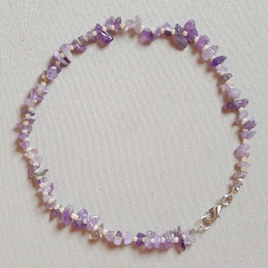 Gyermek nyaklánc (Ametiszt - 32 cm) - ékszer - nyaklánc - gyöngyös nyaklánc - Meska.hu