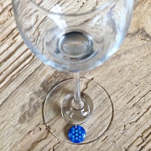 Pohár jelölő karika pontfestett függővel (égszínkék) - otthon & életmód - konyhafelszerelés, tálalás - tálalás - boros poharak, szettek - Meska.hu