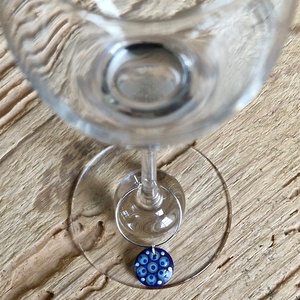 Pohár jelölő karika pontfestett függővel (szürke-lila) - otthon & életmód - konyhafelszerelés, tálalás - tálalás - boros poharak, szettek - Meska.hu
