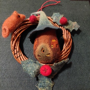 Ajtódísz nemez manóházzal és egérkével - otthon & életmód - dekoráció - ajtó- és ablak dekoráció - ajtódísz & kopogtató - Meska.hu Ajtódísz nemez manóházzal és egérkével - otthon & életmód - dekoráció - ajtó- és ablak dekoráció - ajtódísz & kopogtató - Meska.hu