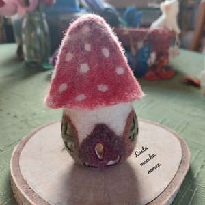 Mini gomba nemezház piros kalappal, Otthon & Életmód, Dekoráció, Dísztárgy, Nemezelés, MESKA