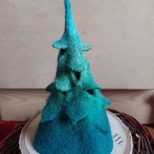 Nemez fenyőfa kunkorral - Meska.hu