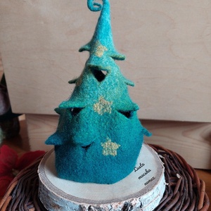 Nemez fenyőfa kunkorral mintás kerek aljú - Meska.hu