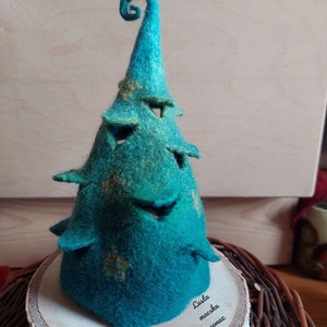 Nemez fenyőfa kunkorral mintás kerek aljú - karácsony - karácsonyi lakásdekoráció - karácsonyi lakásdíszek - Meska.hu