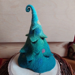 Nemez fenyőfa kunkorral mintás - karácsony - karácsonyi lakásdekoráció - karácsonyi lakásdíszek - Meska.hu