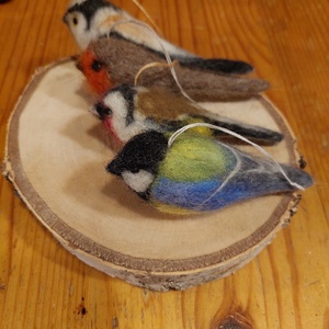 Nemez madárkák csomag 4db - otthon & életmód - dekoráció - ajtó- és ablak dekoráció - ablakdísz - Meska.hu